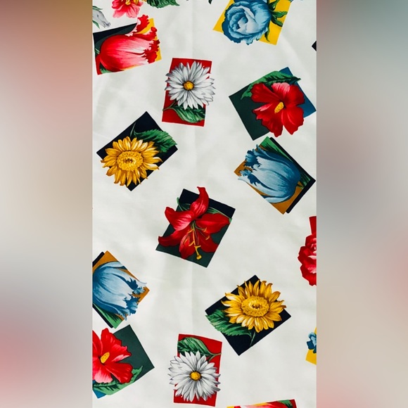 Museum of Fine Arts Boston 100%Pure Silk Scarf Floral 34” x 34” Lily Hortencia - Picture 13 of 15